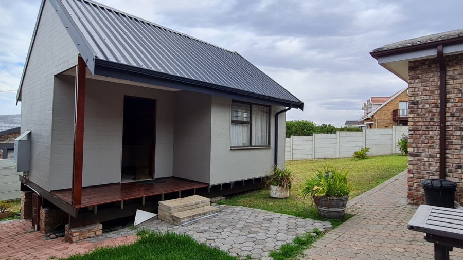 5 Bedroom Property for Sale in Dana Bay Western Cape